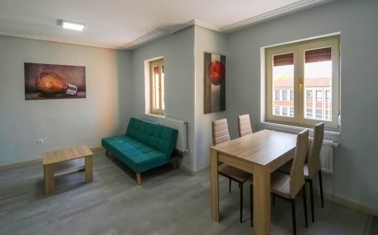 La Casita De La Neka Apartman Villarcayo Kültér fotó
